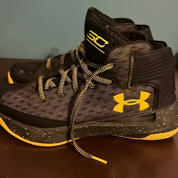 Under Armour Shoes Steph Curry Kids Size Under Armour Black